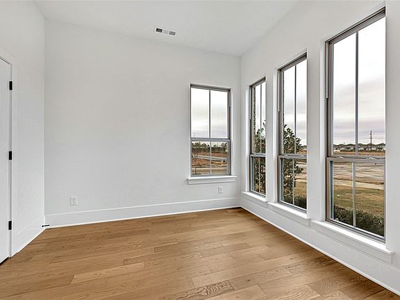 2nd image of 3009 S 15th St