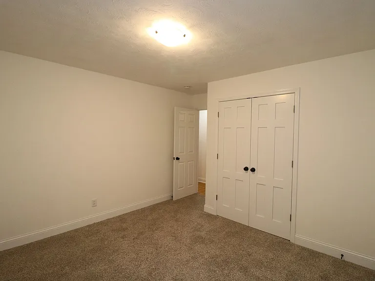 517 Maple St — Photo 8