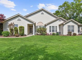 138 Driftwood Dr, Bayville, NJ 08721