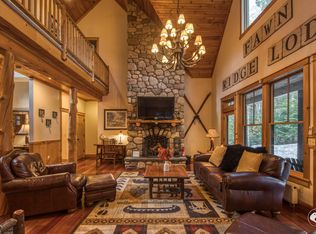 156 Algonquin Dr, Lake Placid, NY 12946