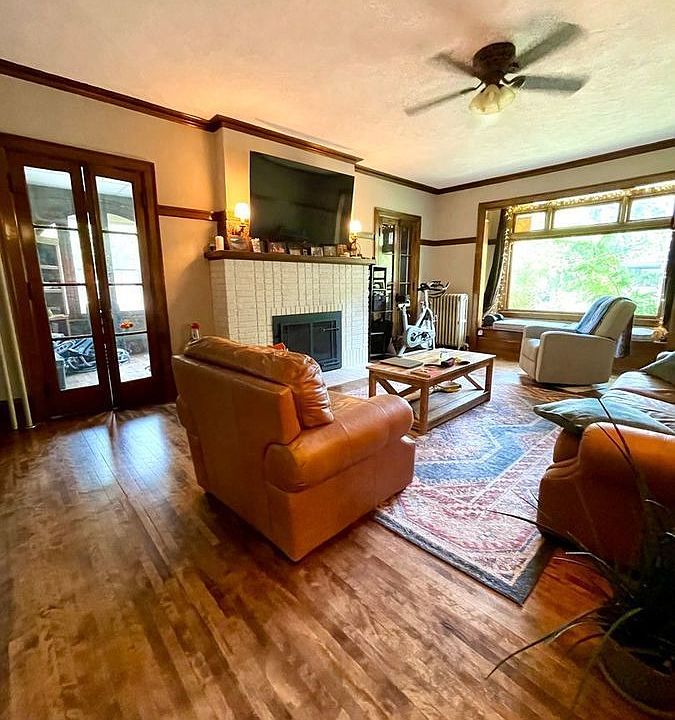 1st image of 3450 Harriet Ave #2