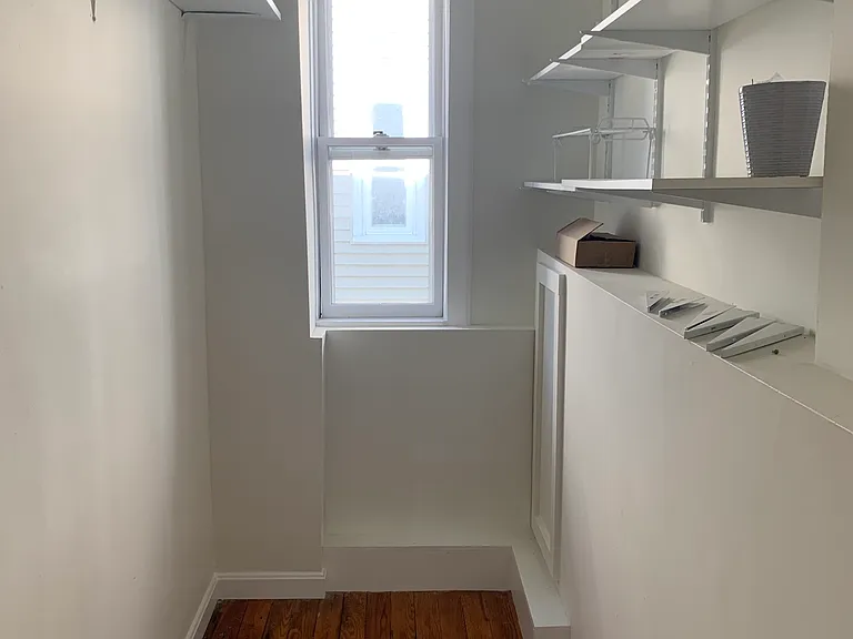 10 Clary St #3 — Photo 11