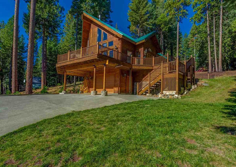 1st image of 647 Peninsula Dr