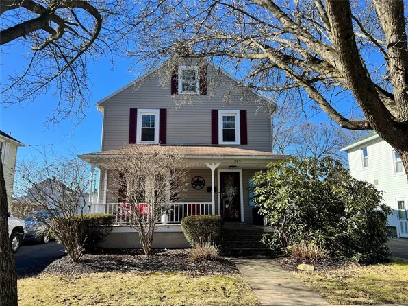 205 Dwight Ave, Endicott, NY 13760