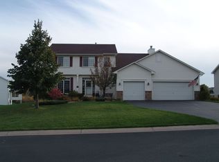 3063 Meadow Brook Ct, Woodbury, MN 55125