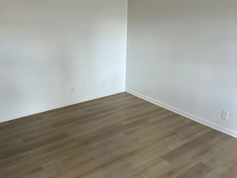 708 Maysville Rd NE — Photo 8