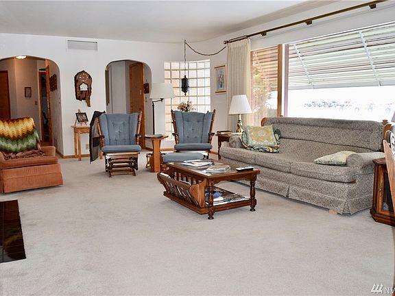 4th image of 10566 Road S NW