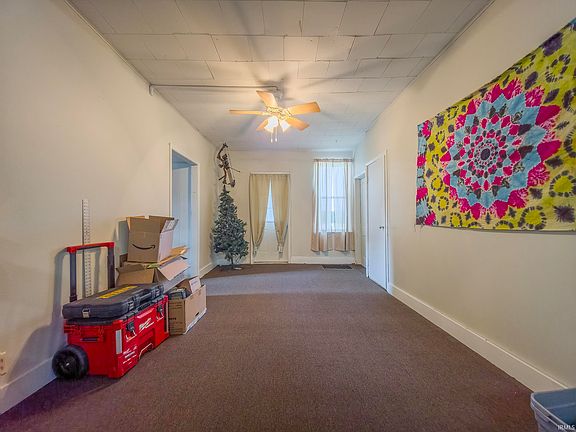 3rd image of 331 Poplar St