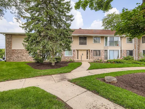 2699 Hobson Rd APT 6, Woodridge, IL 60517