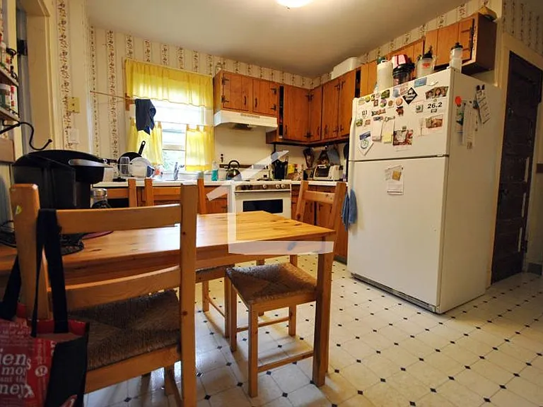 11 Burton St #9 — Photo 10