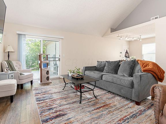 5th image of 6190 Albany Way Dr