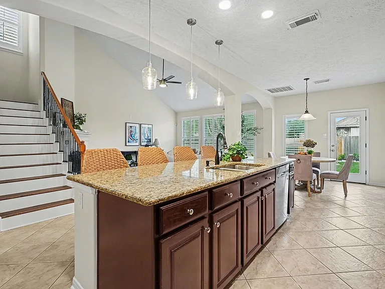2742 Villa Pisa Ln — Photo 4