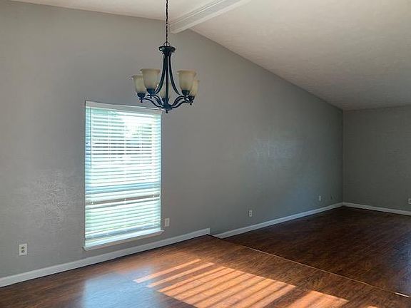3rd image of 5100 Shannon Dr