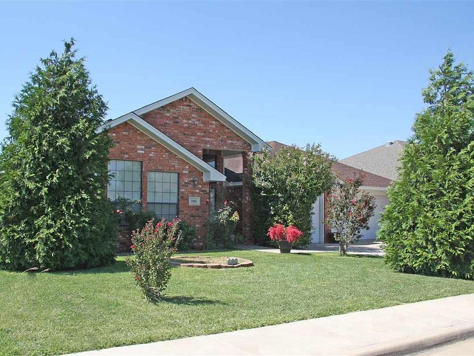 1st image of 1004 Chase Meadow Ln