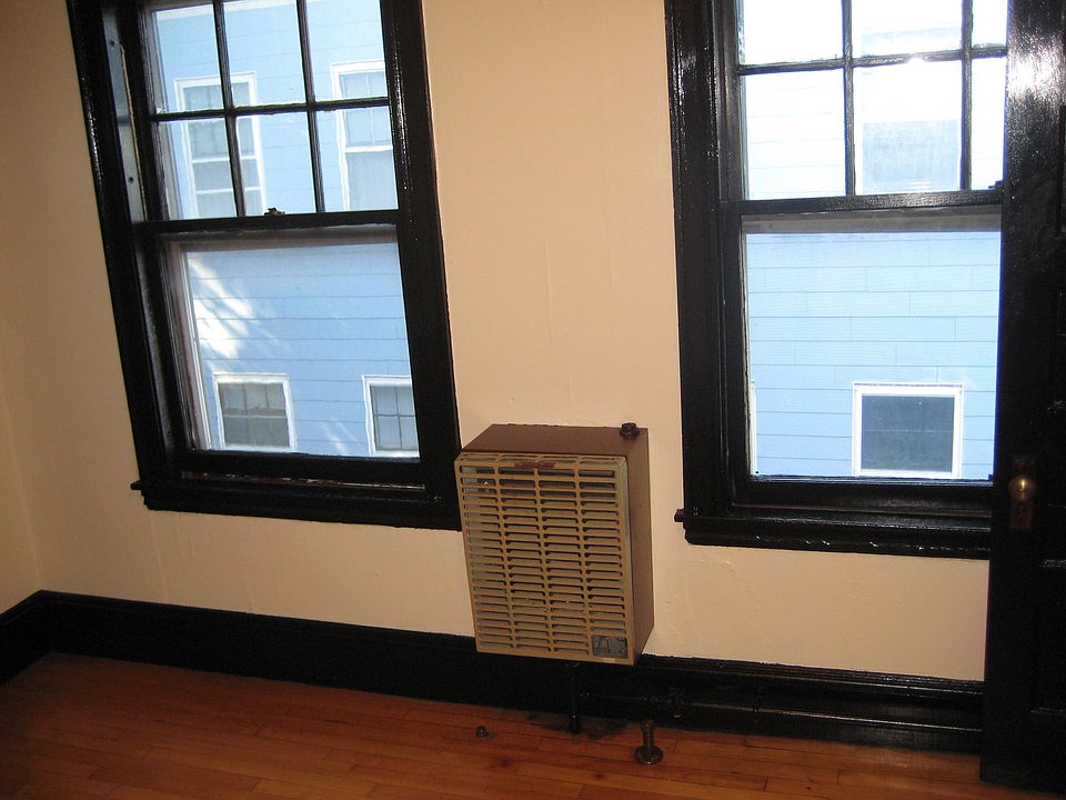 Building Photo 3