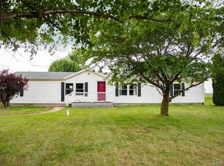 6214 S County Line Rd, Durand, MI 48429