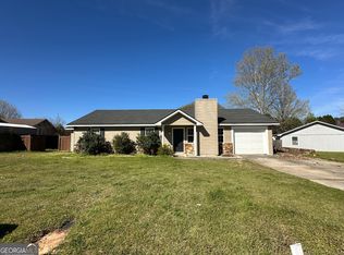 103 Foxwood Ct, Bonaire, GA