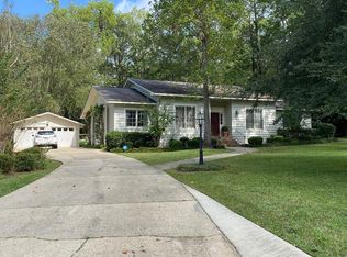 504 Edgewood Dr, Brewton, AL 36426