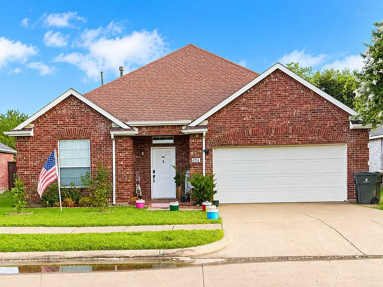4214 Carrington Dr — Photo 14