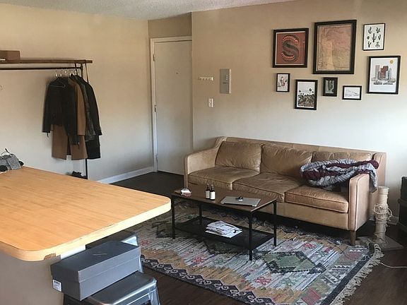 3rd image of 1139 York St APT 201