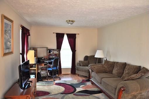 4th image of 187 Belle Grove Dr