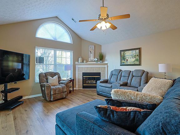 5th image of 9131 Timberbrook Ln Unit D