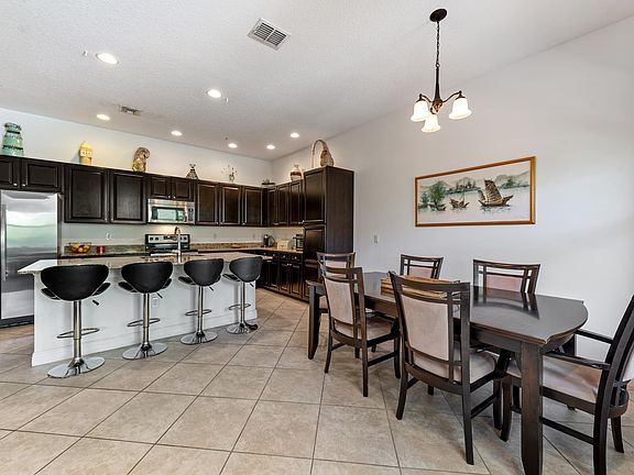 4th image of 3658 Voaro Way