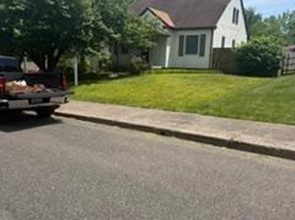 20 N Hartzell Ave, Telford, PA 18969