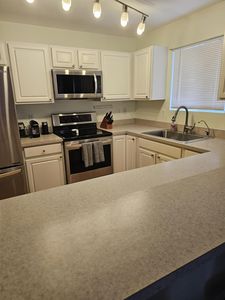 9073 Newport Way, Livonia, MI, 48150