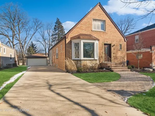 219 S I Oka Ave, Mount Prospect, IL 60056