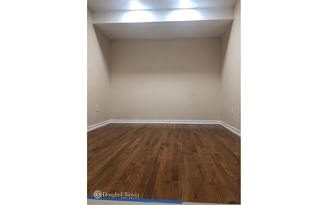 Rented by Douglas Elliman | media 4