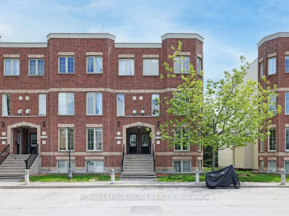 130 Berrigan Dr Unit 76, Ottawa, ON K2J 0J3