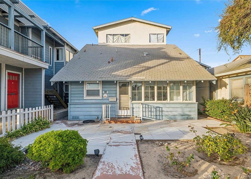 1st image of 808 W Balboa Blvd