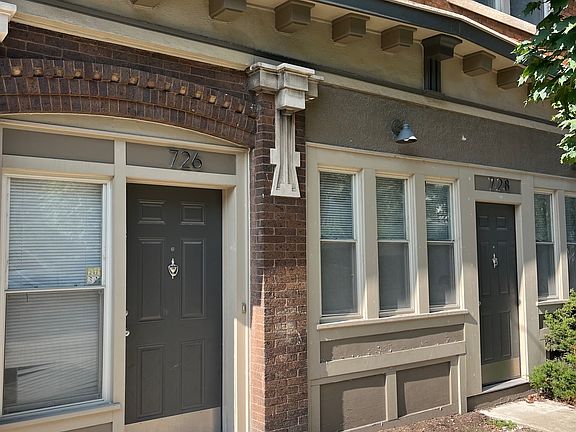 3rd image of 728 E Lincoln Ave APT 1