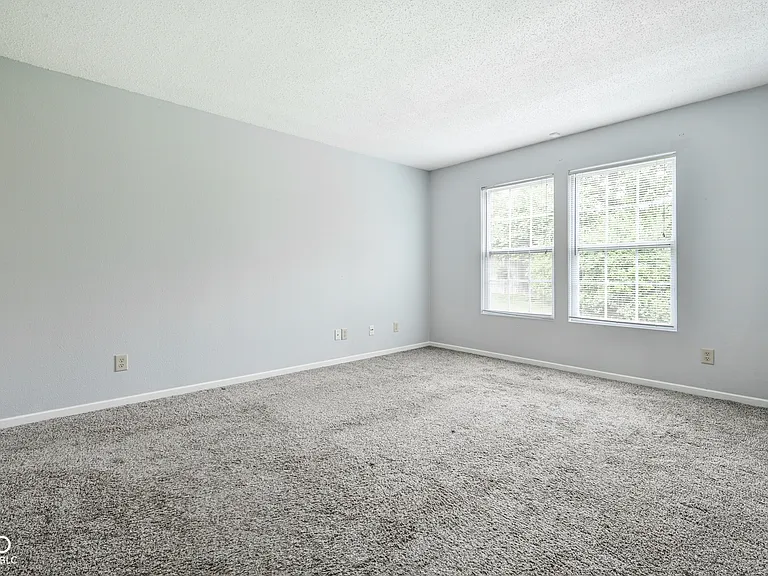 1804 Feather Reed Ln — Photo 14