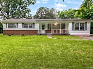 221 8th St NW, Arab, AL 35016