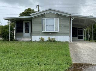 7150 SE Bluebird Cir, Hobe Sound, FL 33455