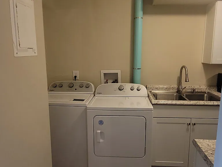 820 E Main St #822 — Photo 14