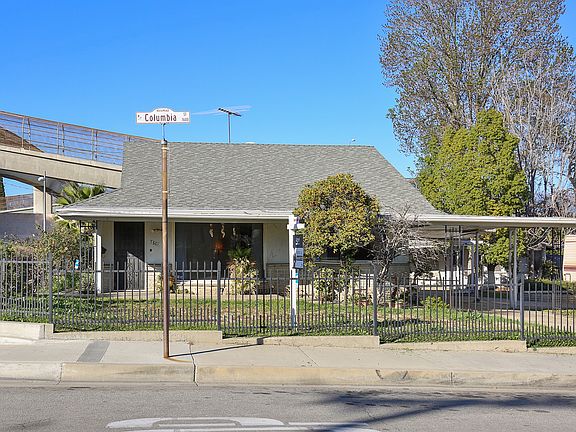 3rd image of 7601 Columbia St
