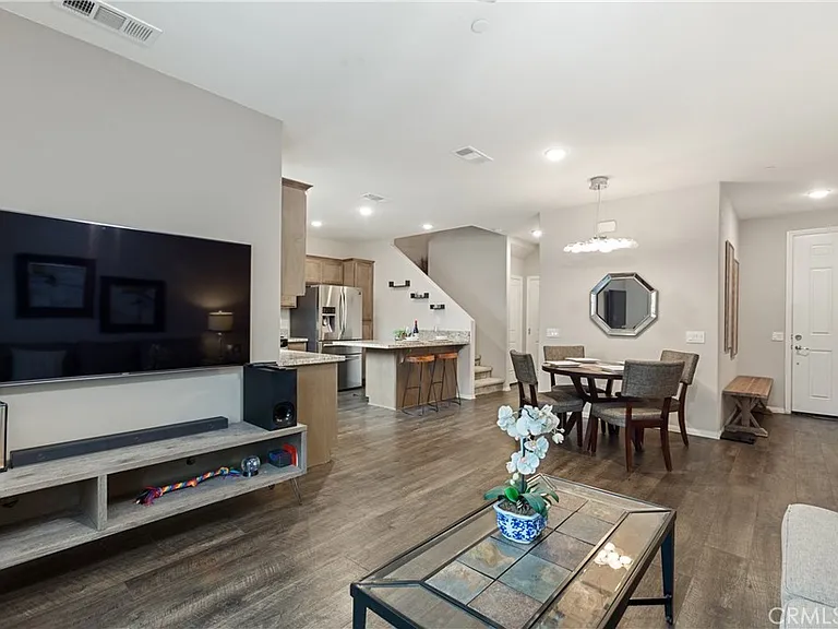 7866 Marbil Ln — Photo 8