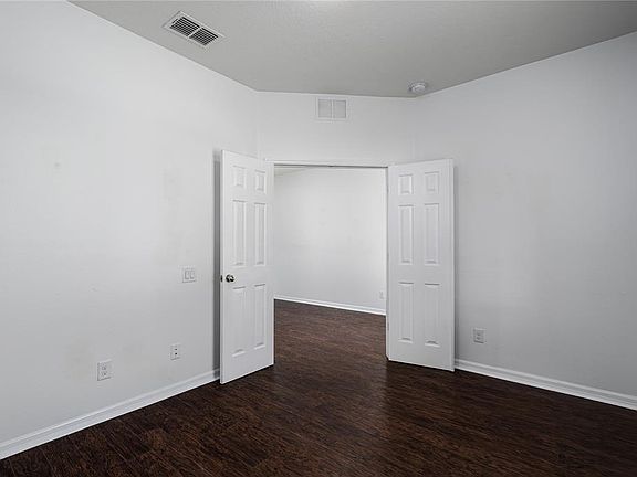 4th image of 6026 100th Ave E #6026