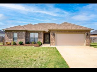 1220 Bird Song Dr, Conway, AR 72032