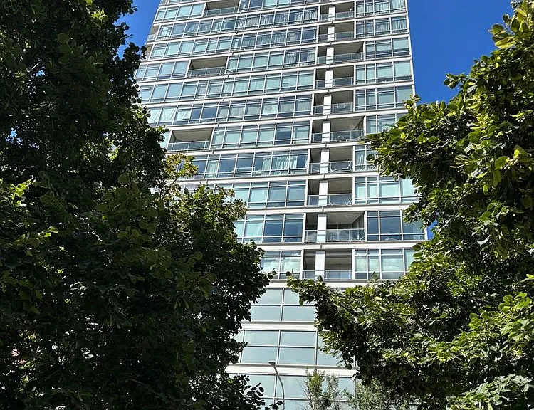510 W Erie St #1103 — Photo 10