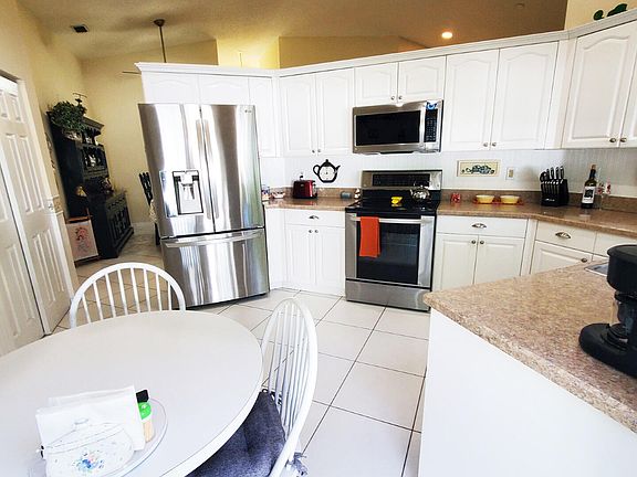 5th image of 5403 NW 55th Terrace