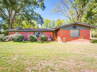 403 Avenue A, Huntington, TX 75949