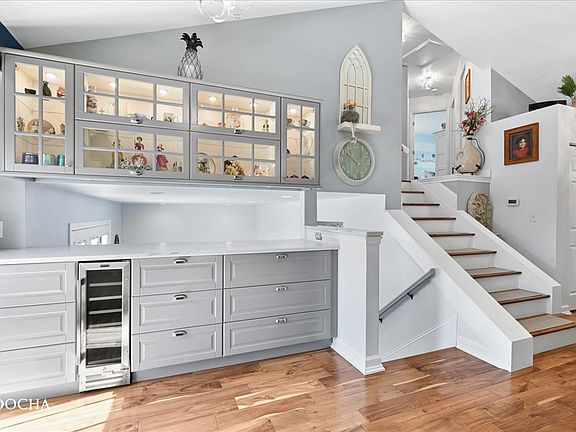 3rd image of 1741 Somerfield Ln