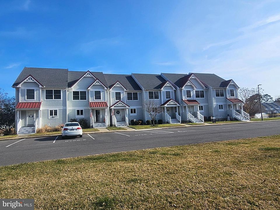 1st image of 9729 Village Ln #9715B