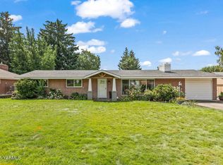 5412 Glacier Way, Yakima, WA 98908