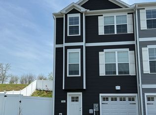 11106 Gopher Dr, Waynesboro, PA 17268