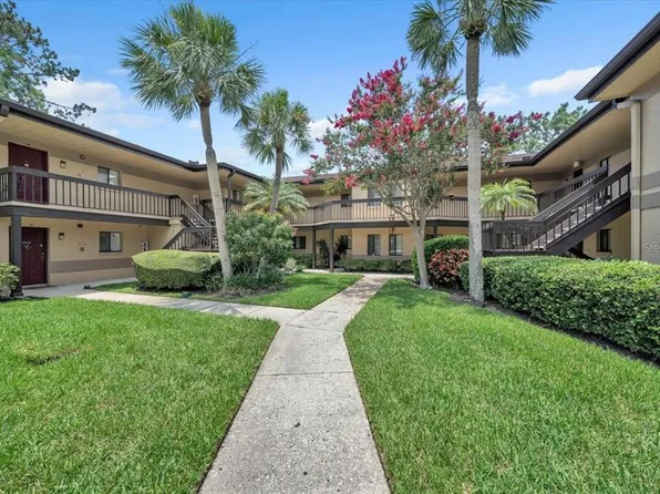 2681 Sabal Springs Cir APT 204, Clearwater, FL 33761